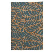 Cargar imagen en el visor de la galería, Libreta hojas naranjas con fondo verdoso. Bangladesh. Comercio Justo