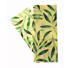 Cargar imagen en el visor de la galería, Detalle wrap algodón BIO con cera de abejas estampado hojas