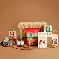 Cesta de Comercio Justo con productos sin gluten. Apta para personas celíacas