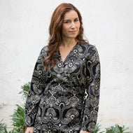 Vestido cruzado estampado de algodón orgánico y de Comercio Justo