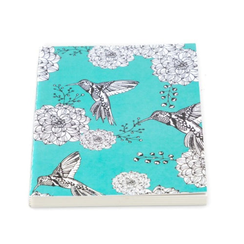 Libretita de papel con decoración de colibrís y color turquesa.