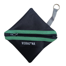 Cargar imagen en el visor de la galería, Monedero upcycling veraluna en verde
