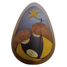 Cargar imagen en el visor de la galería, Belén sagrada familia calabaza madera Comercio Justo EL  Salvador.
